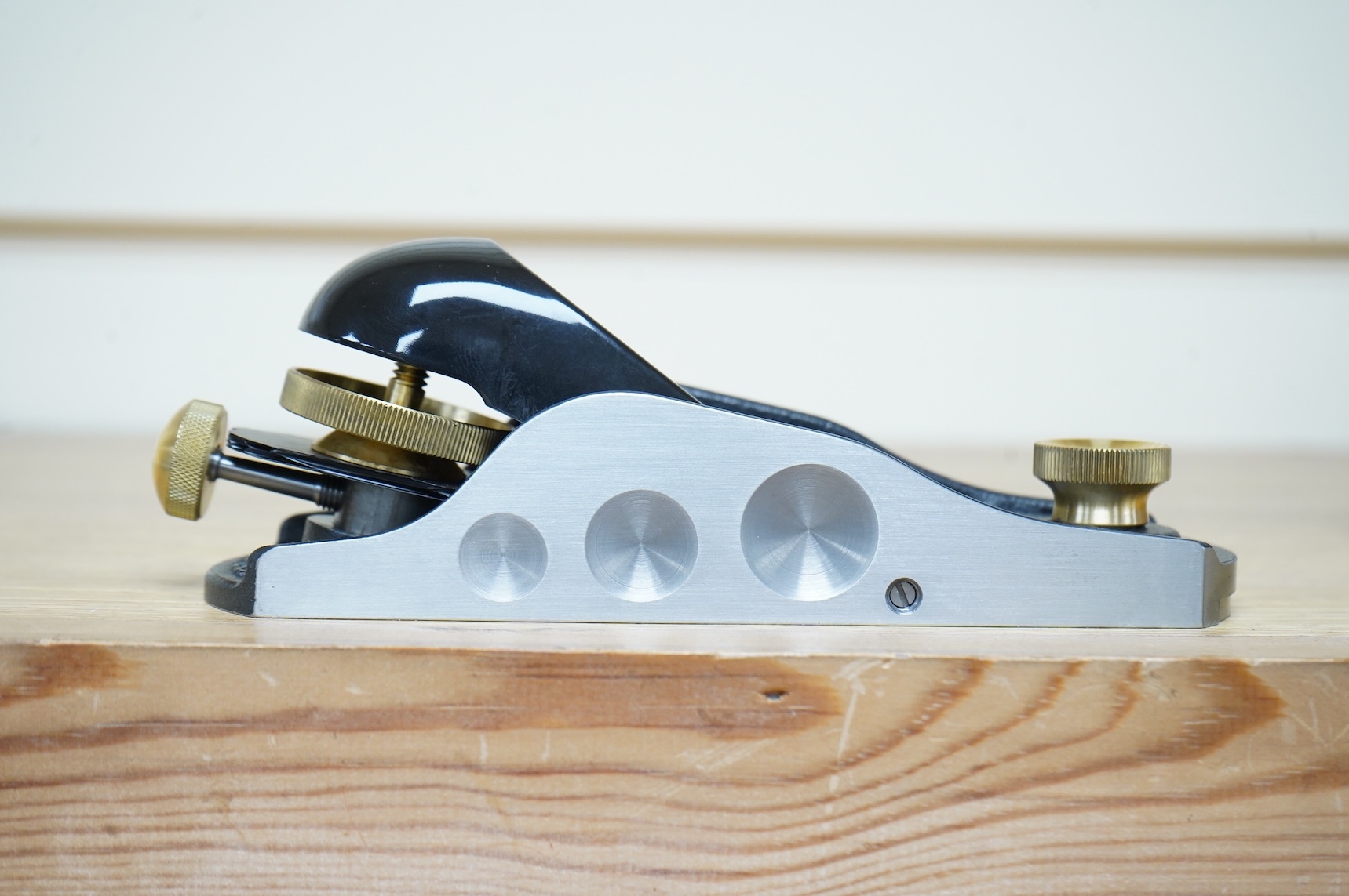 A boxed Veritas low angle block plane
